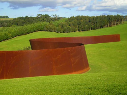 Richard Serra's Te Tuhirangi Contour