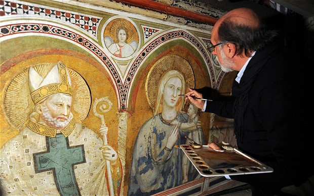 Restorers may have uncovered lost GIotto frescoes